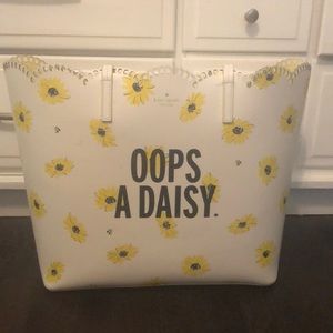 Kate spade scalloped tote
